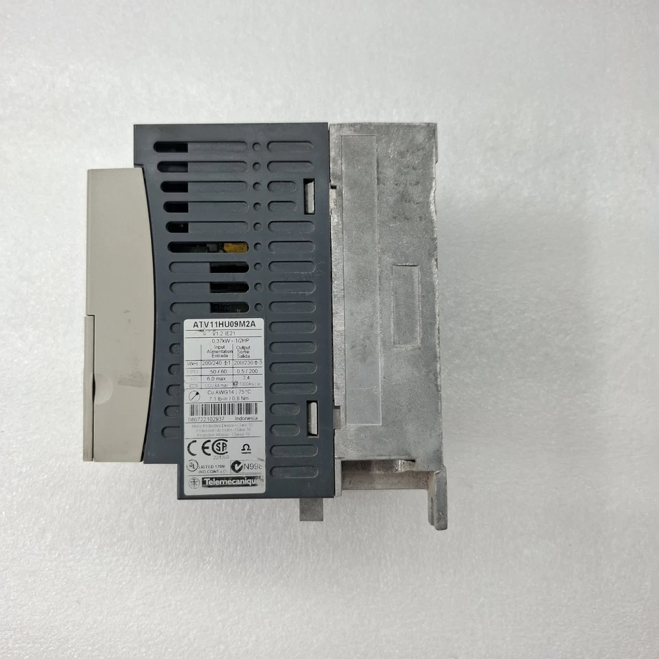 Telemecanique Altivar 11 ATV11HU09M2A 0.37kW-1/2HP 200/240V